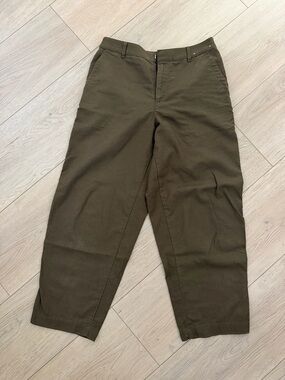 Uniqlo women’s linen pants